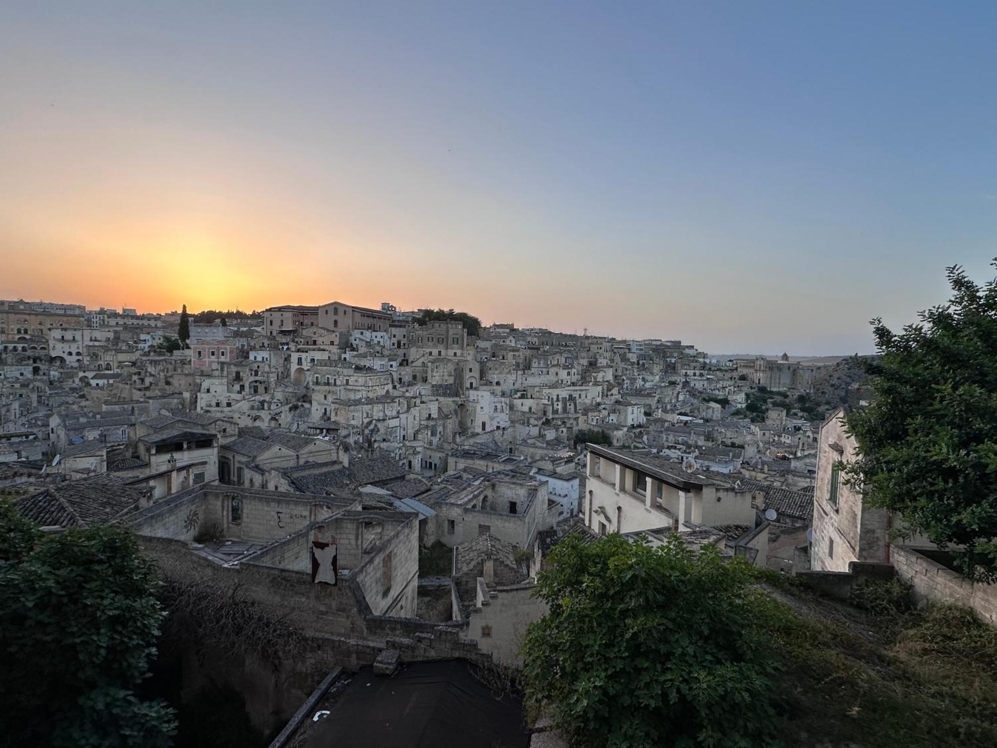 Il Tufo In Festa Apartment Matera Luaran gambar